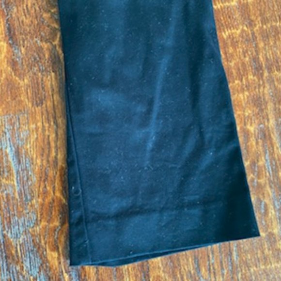 New * NEW YORK & COMPANY * BLACK Cropped CAPRI Stretch PANTS * Pockets * sz 2 - Picture 2 of 9